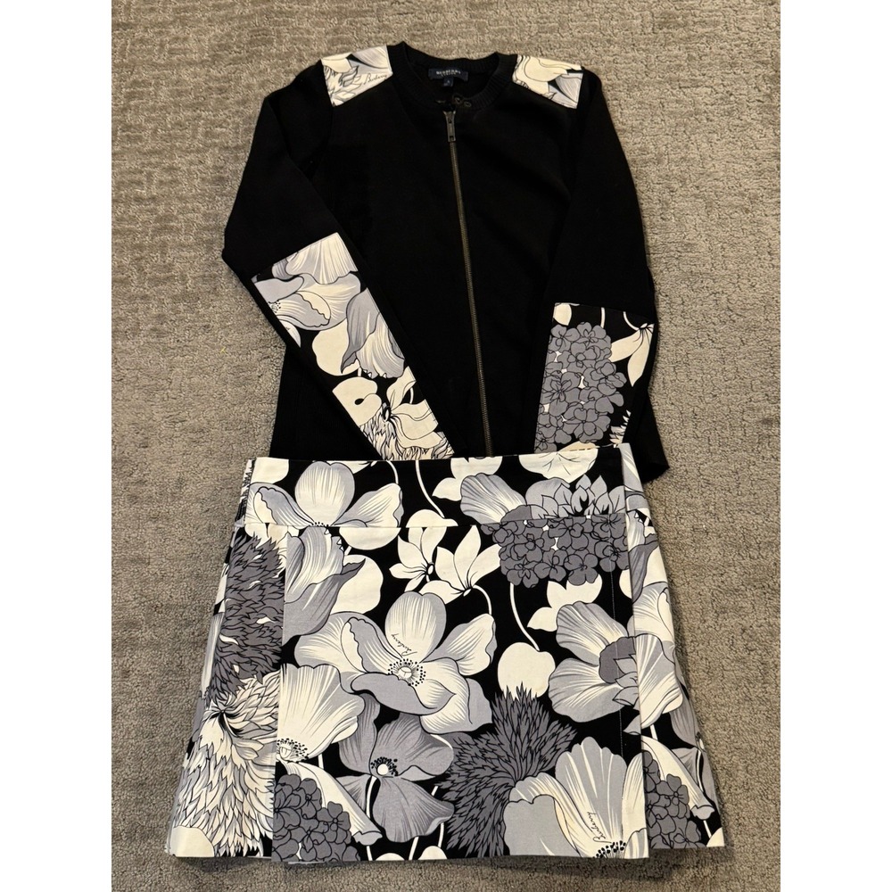 Burberry Of London Two Piece Sweater And Skirt Size Small (BR)